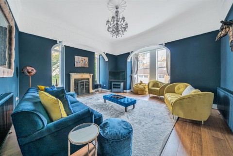 Click the photo for more details of Yelverton, West Devon