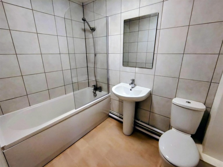 Images for Warwick Street, Daventry, NN11