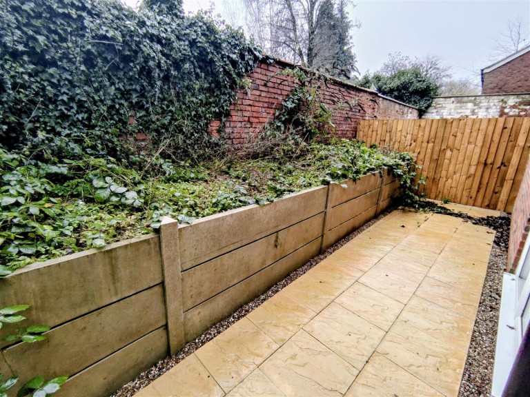 Images for Warwick Street, Daventry, NN11