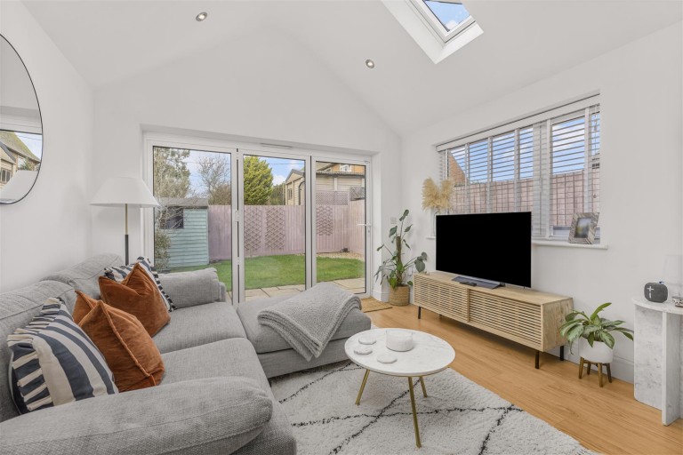 Images for Creampot Close, Cropredy