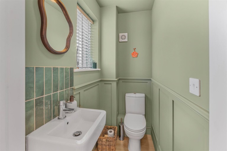 Images for Creampot Close, Cropredy