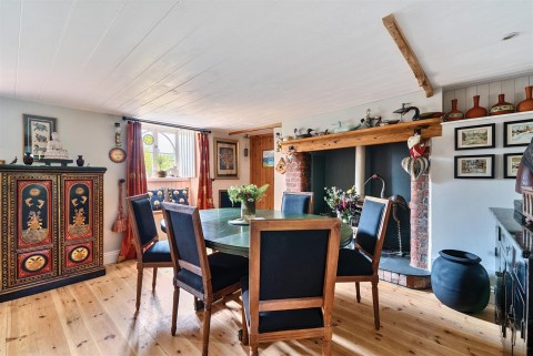 Click the photo for more details of Woodtown, Bideford