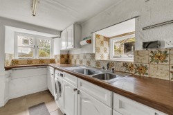 Images for Stockland, Honiton