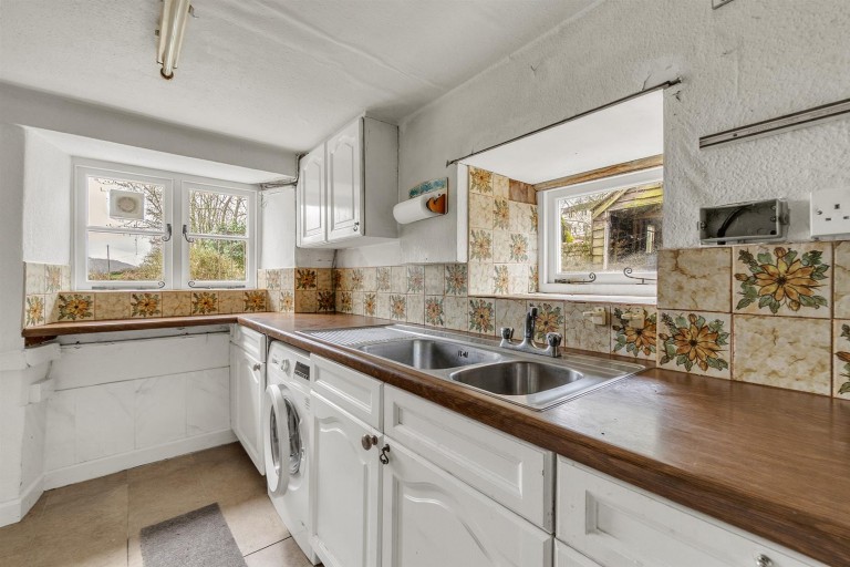 Images for Stockland, Honiton