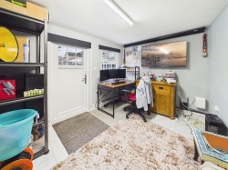 Images for Turnbury Way, Stoneygate, Leicester