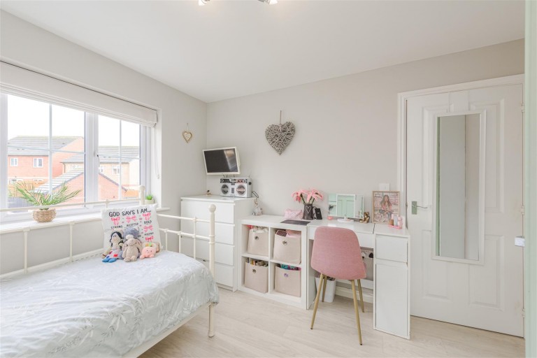 Images for Oakway Drive, Woodville, DE11