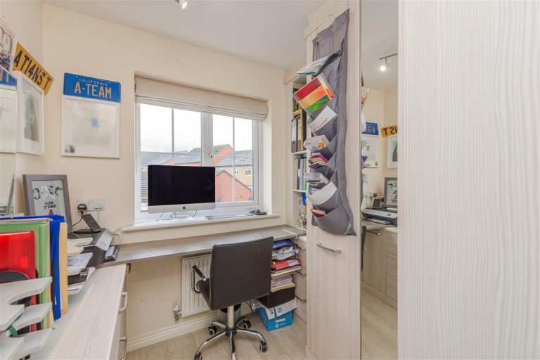 Images for Oakway Drive, Woodville, DE11