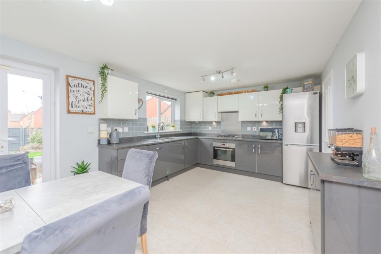 Images for Oakway Drive, Woodville, DE11