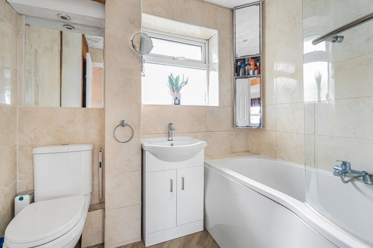 Images for Lancers Way, Weedon, NN7