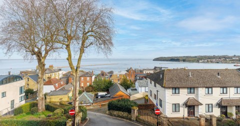 Click the photo for more details of Cowes, Isle of Wight