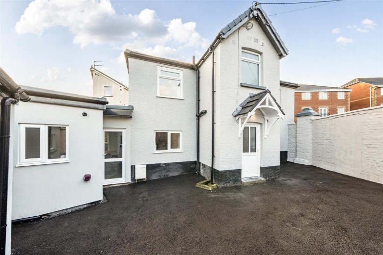Click the photo for more details of South Molton