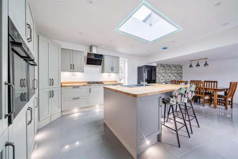 Click the photo for more details of South Molton