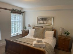 Images for The Old Glove Factory, Tintinhull, Yeovil