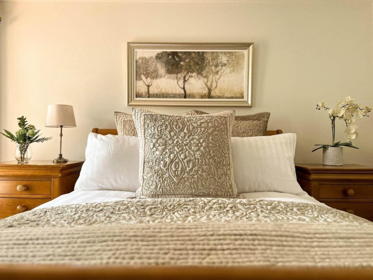 Images for The Old Glove Factory, Tintinhull, Yeovil