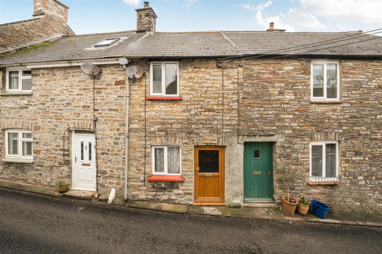 Click the photo for more details of High Street, Bampton, Tiverton