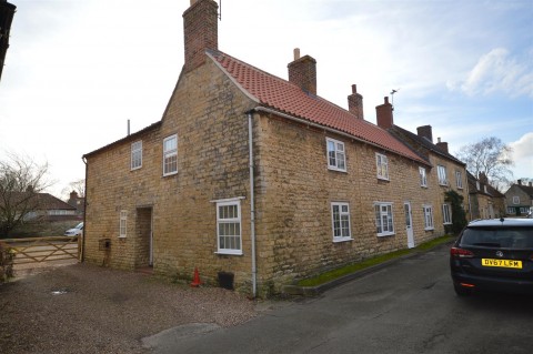 Click the photo for more details of High Street, Wellingore, Lincoln