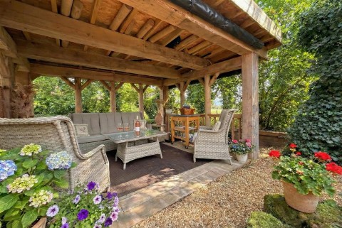 Click the photo for more details of Hough-On-The-Hill, Grantham