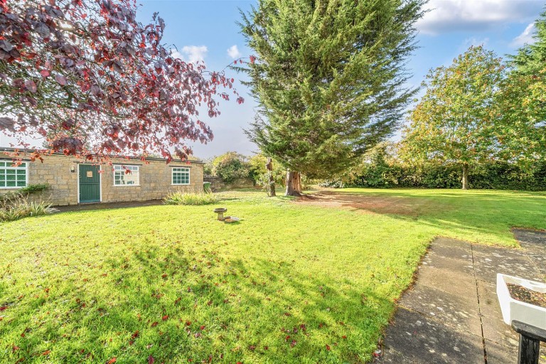 Images for Lower Street, Pury End, NN12