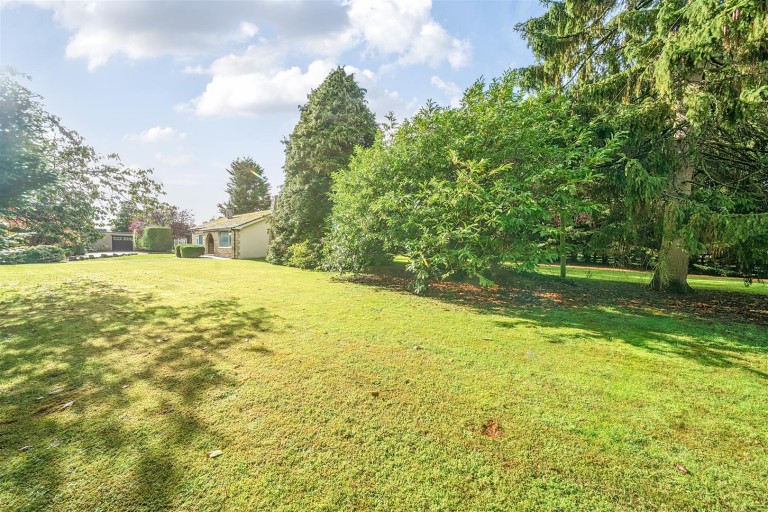 Images for Lower Street, Pury End, NN12