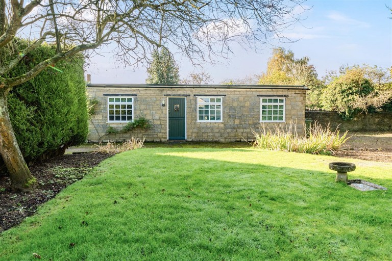 Images for Lower Street, Pury End, NN12