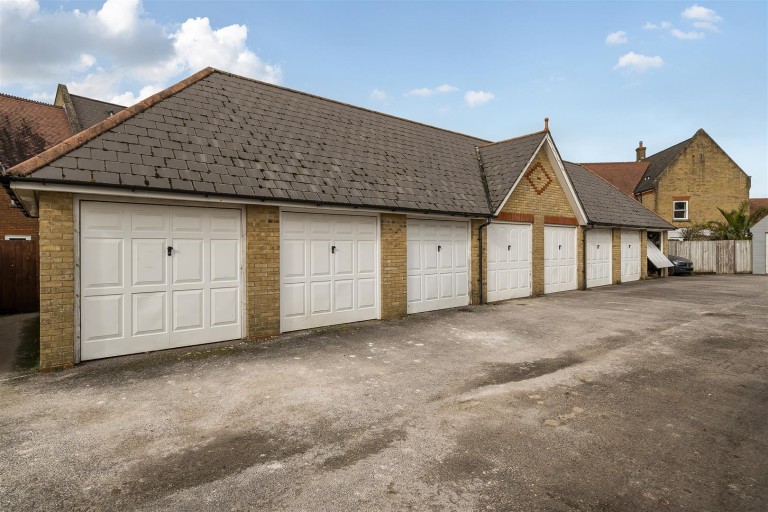 Images for Buckbury Mews, Dorchester