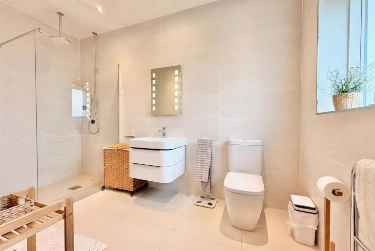 Images for High Street, Harlaxton, Grantham