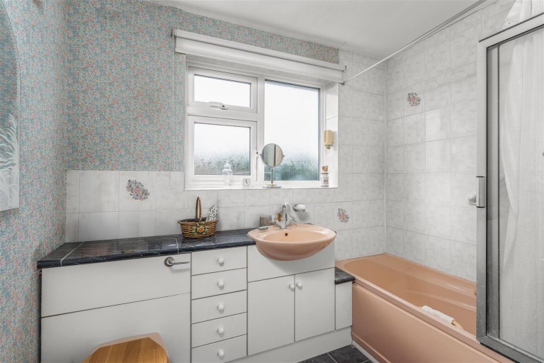 Images for Chacombe Road, Middleton Cheney - ground floor bedroom and bathroom