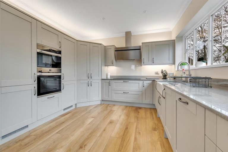 Images for Kilmington, Axminster