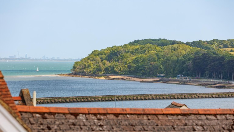 Images for Old Town Cowes, Isle of Wight