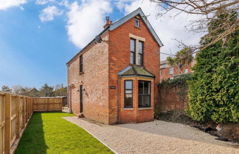 Click the photo for more details of Cowes, Isle of Wight