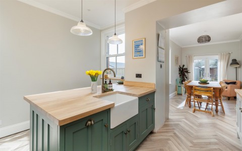 Click the photo for more details of Cowes, Isle of Wight