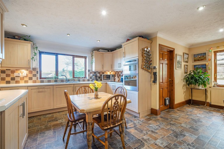 Images for Doddiscombsleigh, Exeter