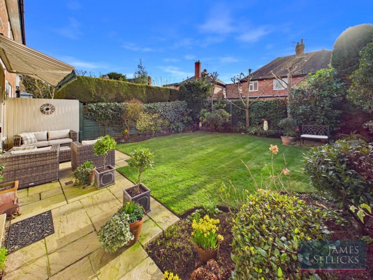 Images for Carfax Avenue, Oadby, Leicestershire