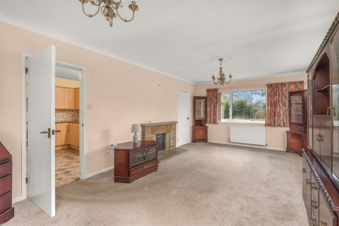 Click the photo for more details of Broughton Road, Banbury - exceptional plot