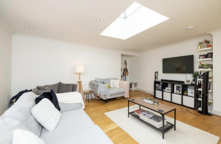 Images for Flat 6, 26 Horse Fair, Banbury