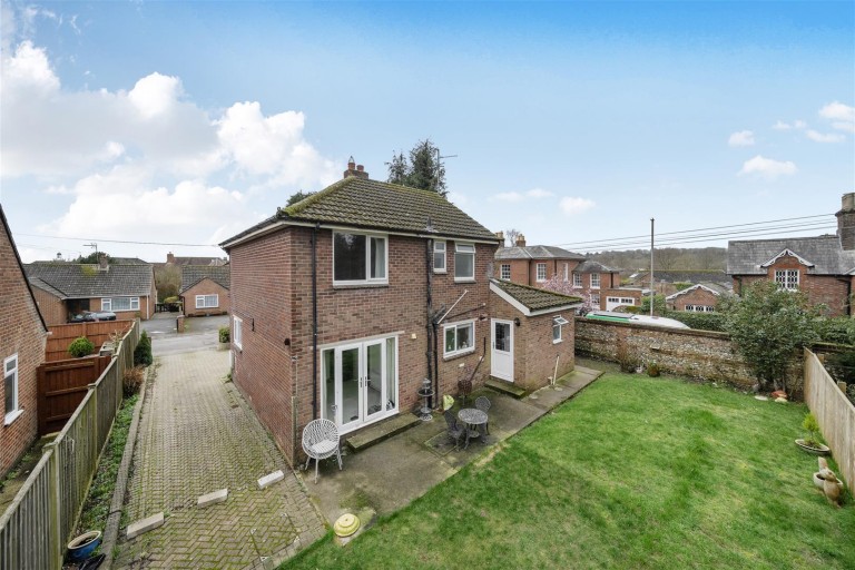 Images for White Cliff Gardens, Blandford Forum