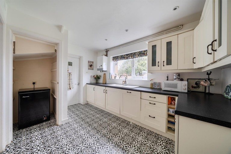 Images for White Cliff Gardens, Blandford Forum