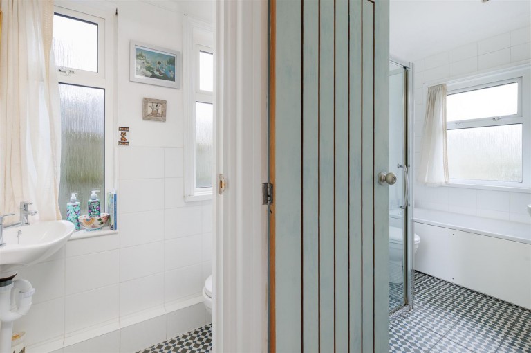 Images for Gurnard, Isle of Wight