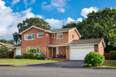 Click the photo for more details of Seaview, Isle of Wight