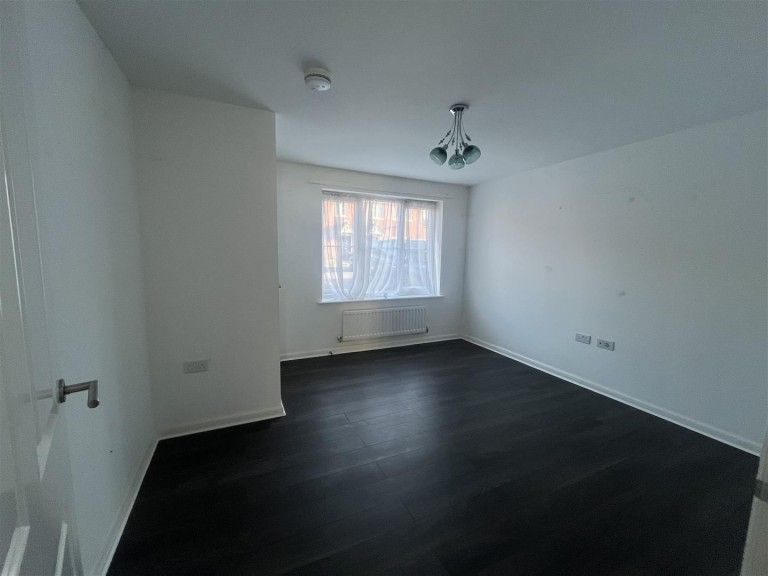 Images for Rose Close, Wellington