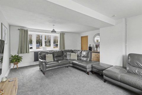 Click the photo for more details of Peaslands Road, Saffron Walden