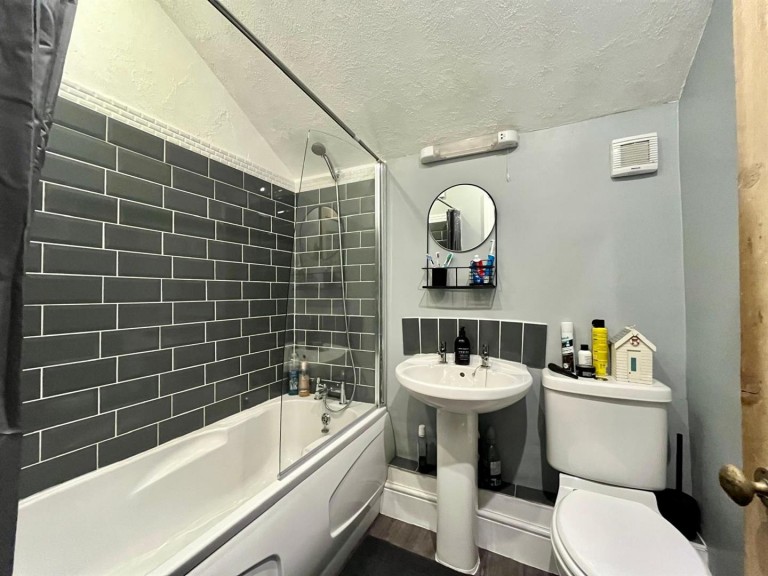 Images for Edinburgh Road, Queens Park, Northampton, NN2