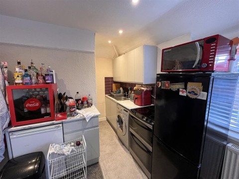 Click the photo for more details of Fielding Road, Yeovil