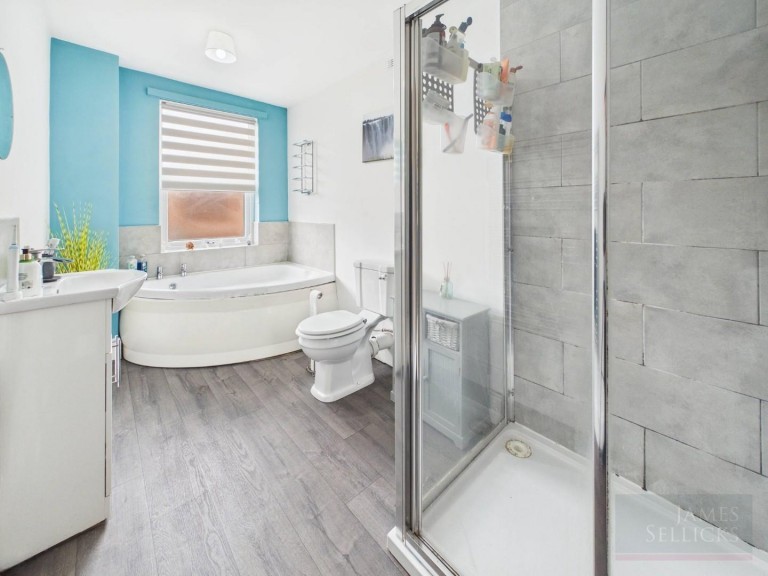 Images for Central Road, Woodgate, Leicester