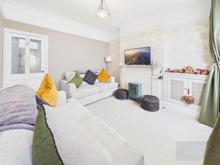 Images for Central Road, Woodgate, Leicester