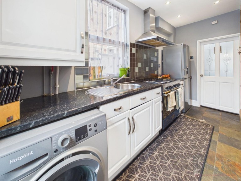 Images for Central Road, Woodgate, Leicester