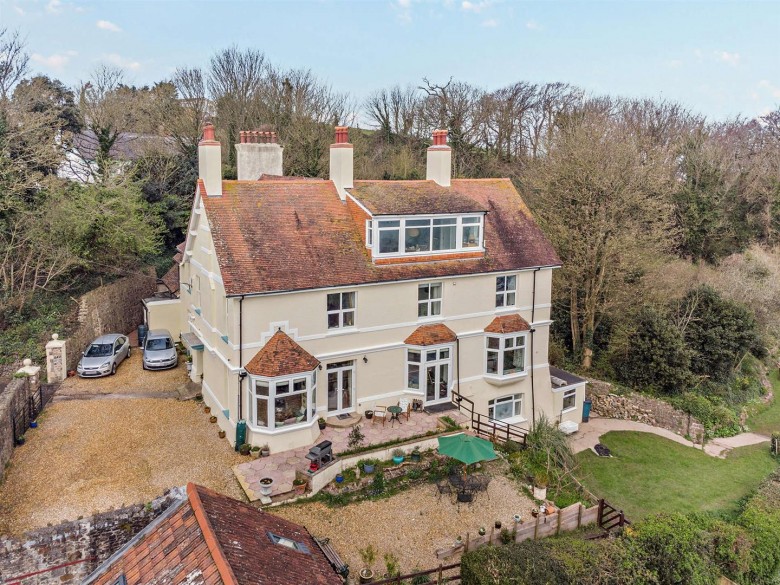 Click the photo for more details of Appledore House, Apartments 1-4, Appledore EX39 1RJ