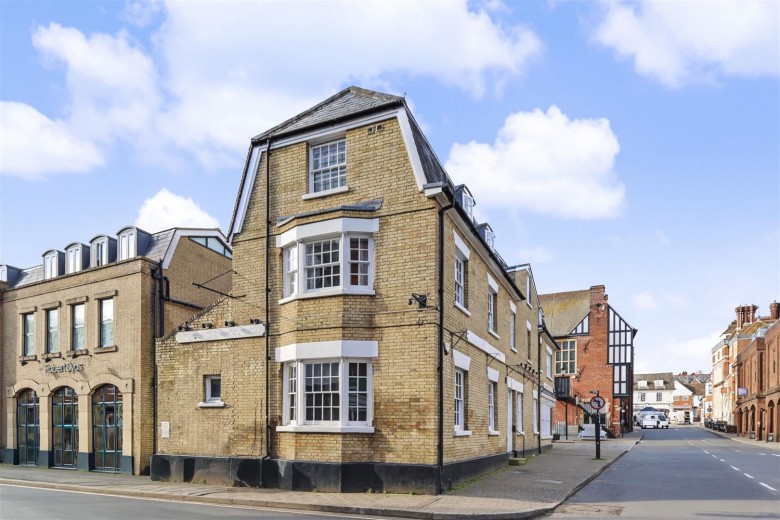 Click the photo for more details of White Horse Apartments, Hill Street, Saffron Walden