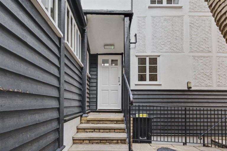 Images for White Horse Apartments, Hill Street, Saffron Walden