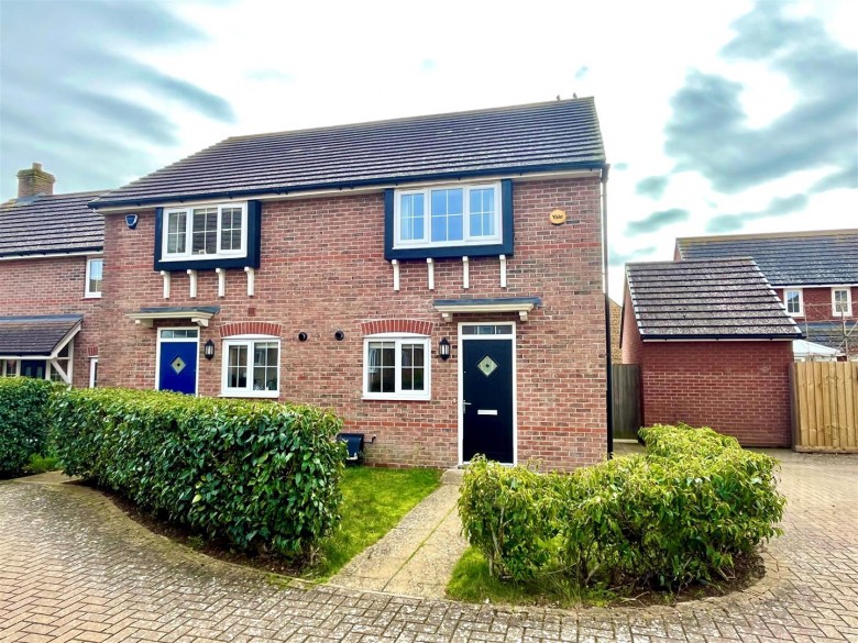 Click the photo for more details of Oak Row, Brixworth, Northampton, NN6